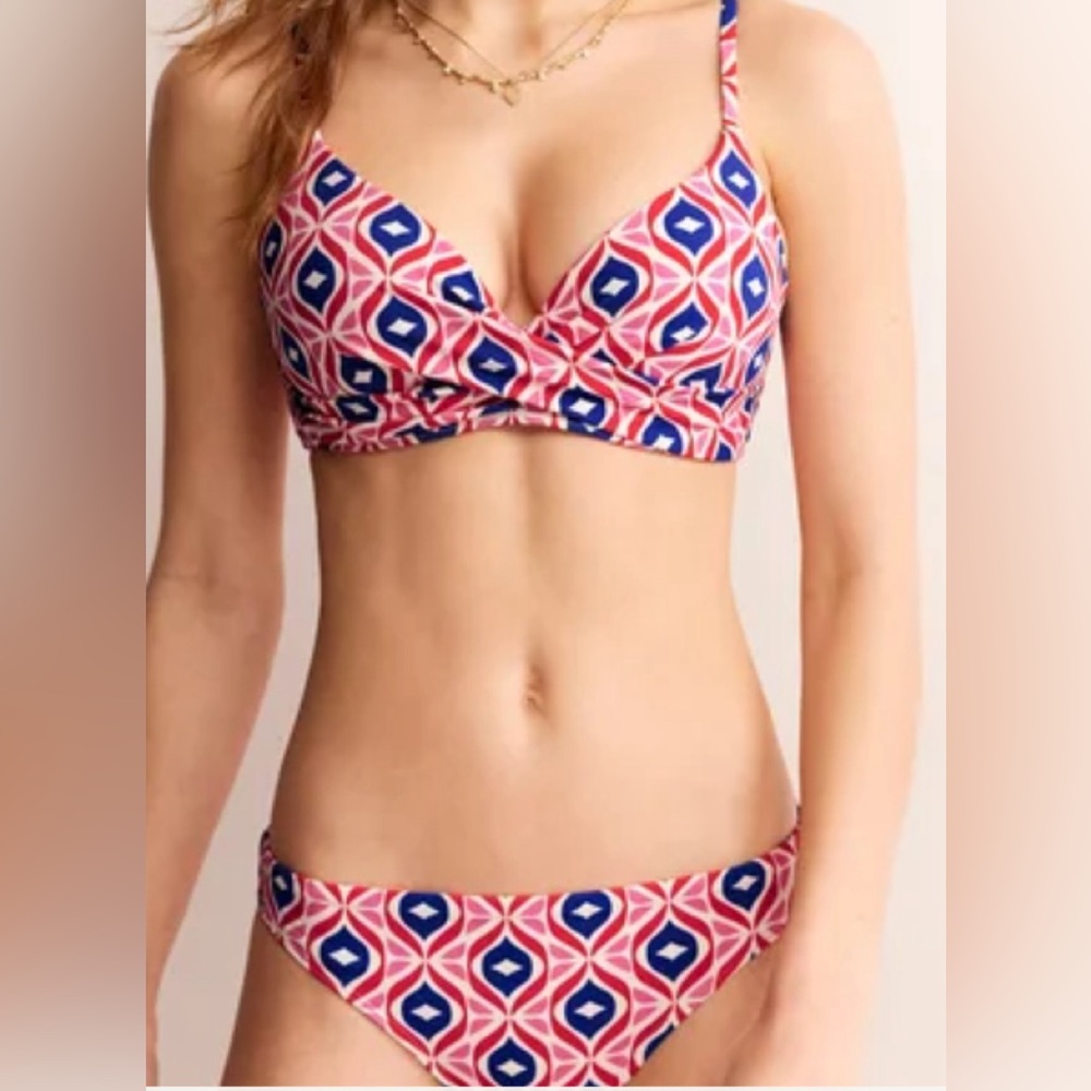 Boden Classic Bikini in black and White Floral